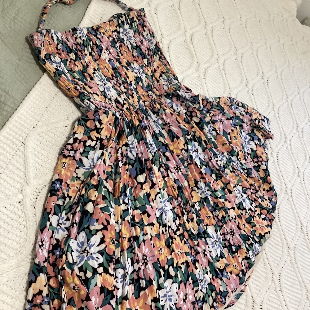 Floral strapless dress